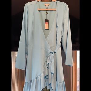 New with tags Gianni Bino wrap dress.  Size XL